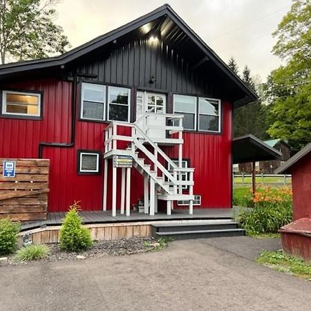 Апартаменти Froggy Goggle Barn Марафон Екстер'єр фото